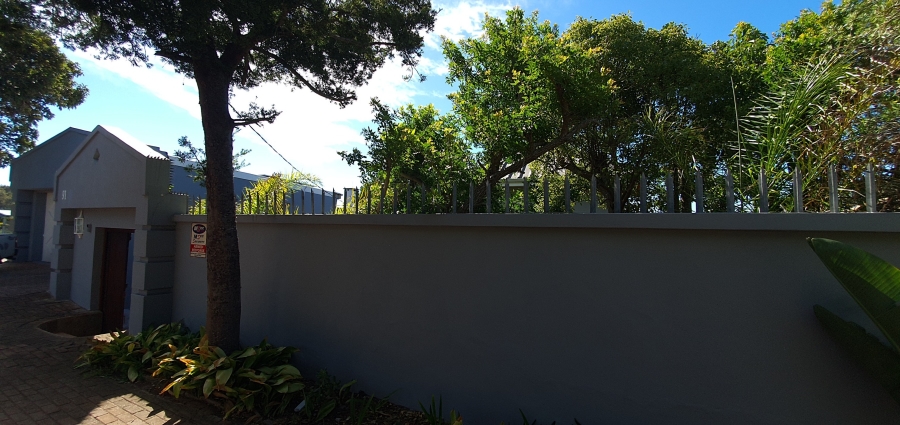 4 Bedroom Property for Sale in Mossel Bay Central Western Cape